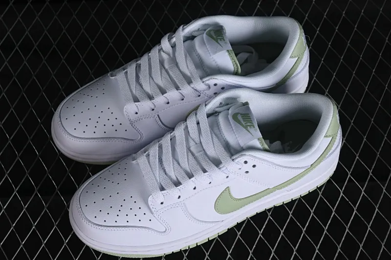 All Categories Nk SB Dunk Series Nk SB Dunk Low Low-top sneakers Nk SB Dunk Low Mint white and green color Low-top casual sports skateboard shoes DV0831-105